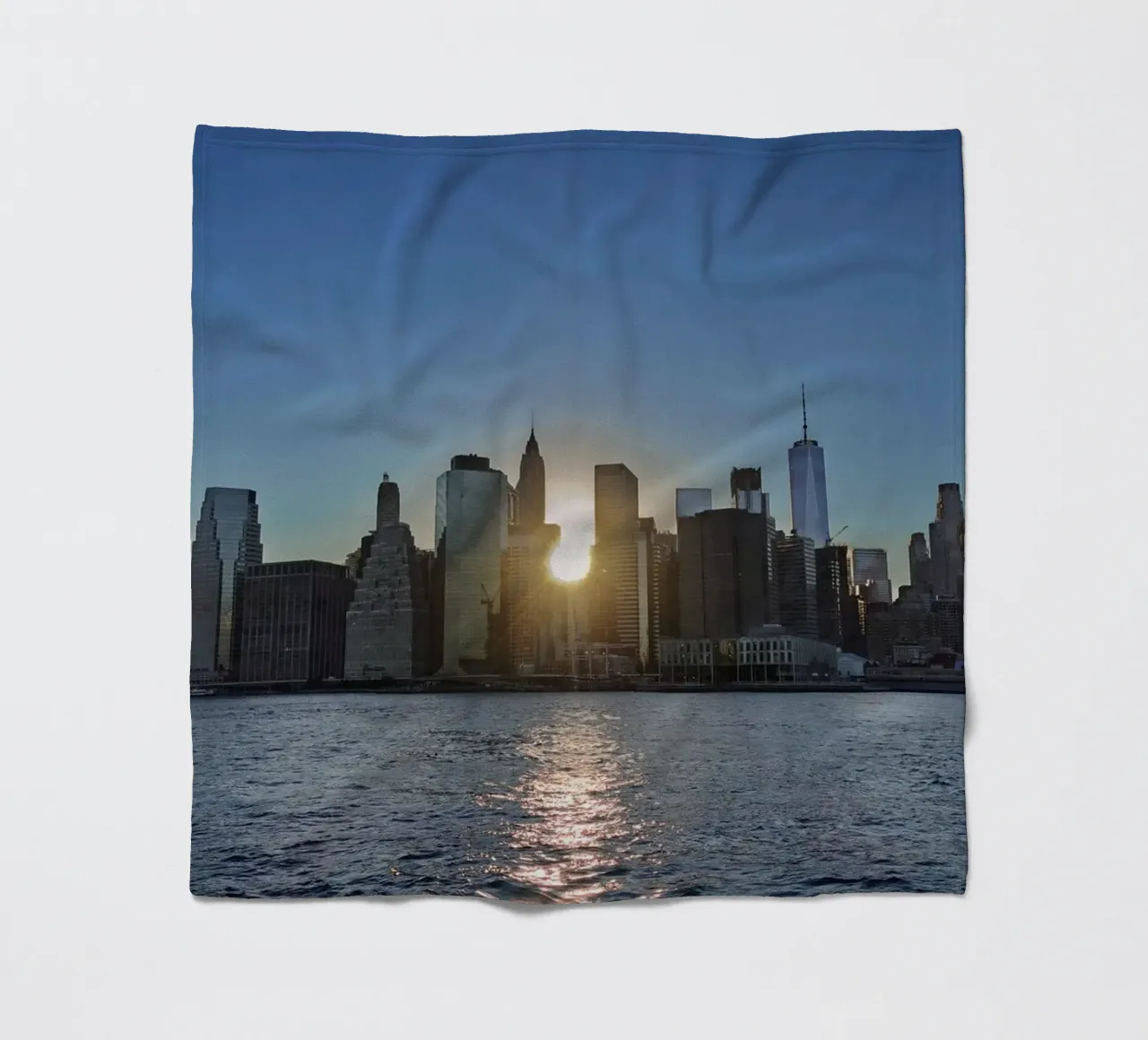 Lo skyline di New York al tramonto coperta in pile da DiveDuke