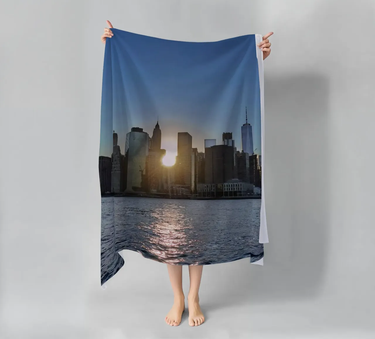 Lo skyline di New York al tramonto telo mare da DiveDuke