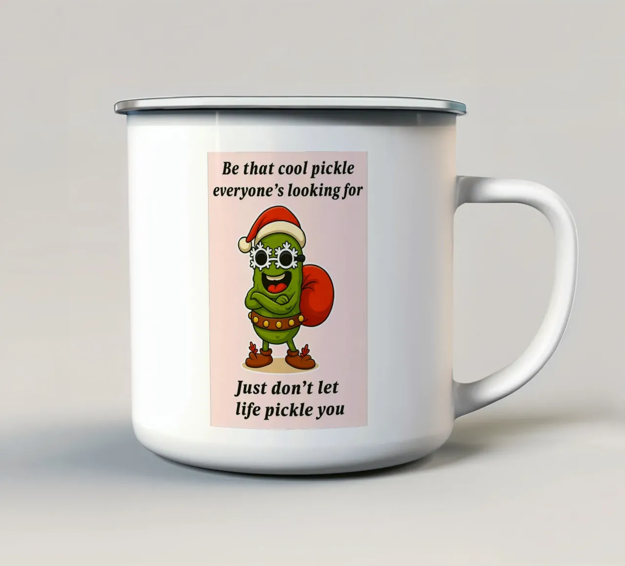 Sottaceti natalizi divertenti tazza in smalto da Avocadoz