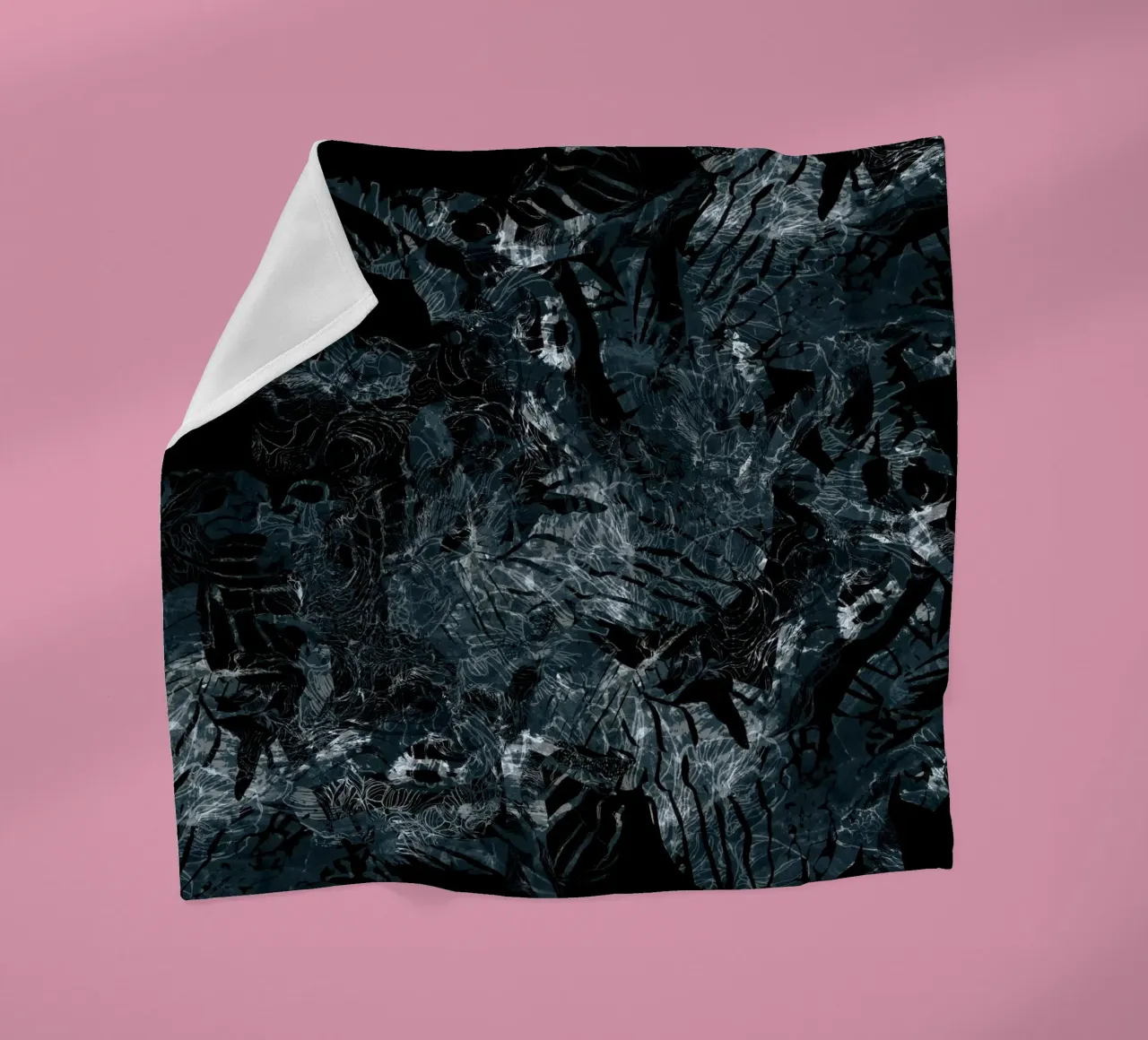foresta nera coperta in pile da k i m