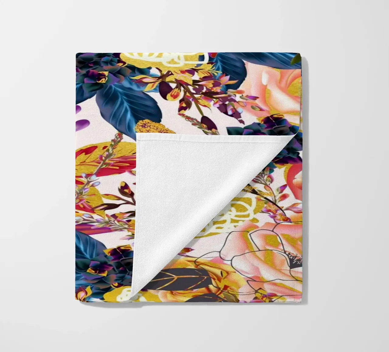 Floreale rustico telo mare da 83oranges.com