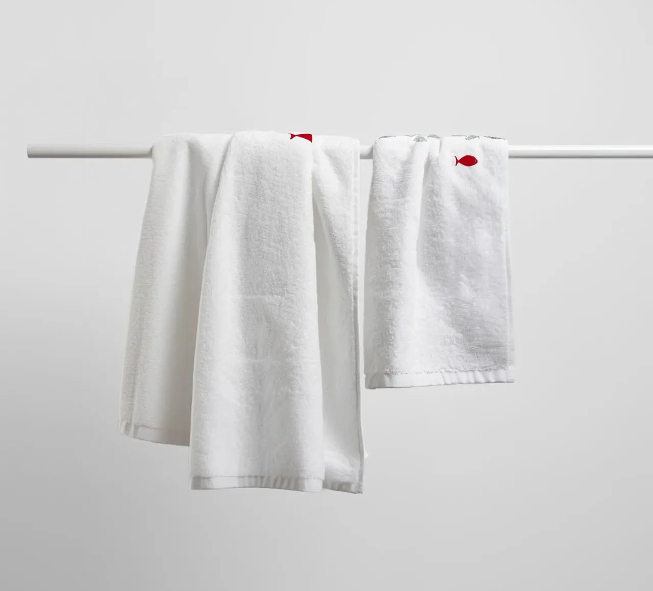 Pesce d'argento asciugamano da bagno da beamorello