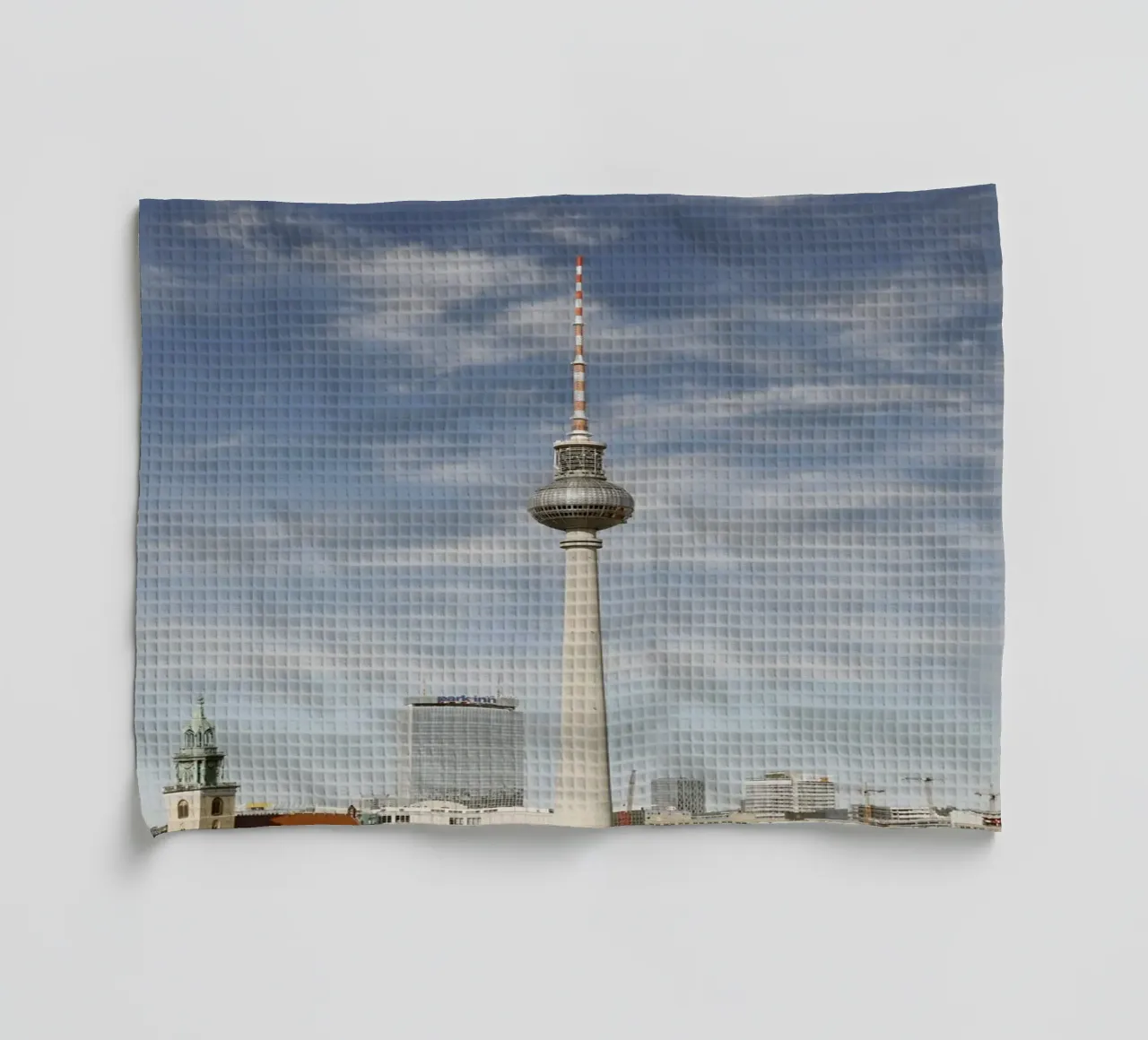 Fernsehturm Berlin Geschirrtuch von art picture