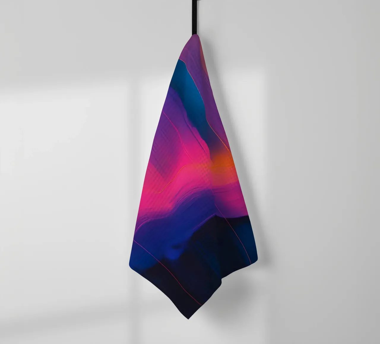 Peinture abstraite avec des traînées verticales de rose violet bleu torchon de DesignDoodle
