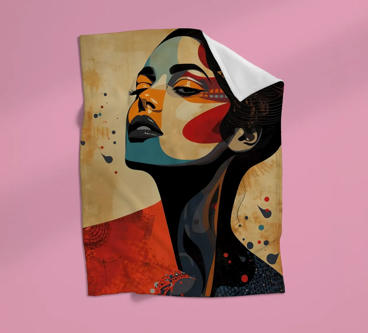 Ritratto astratto di una donna con un trucco audace coperta in pile da DesignDoodle