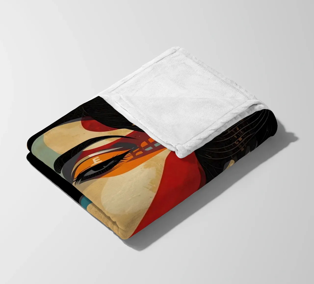 Ritratto astratto di una donna con un trucco audace coperta in pile da DesignDoodle
