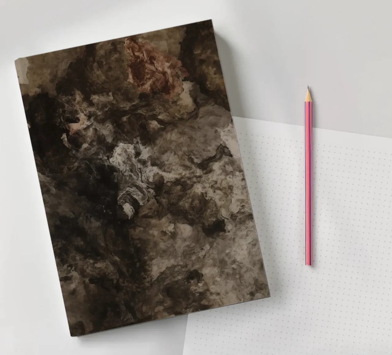 Textures abstraites tourbillonnantes avec élément rouille carnet de notes de DesignDoodle