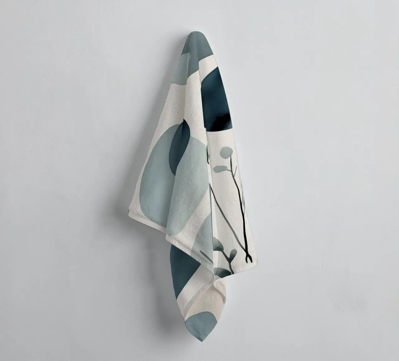 Forme astratte ad acquerello ed elementi botanici asciugamano da bagno da DesignDoodle