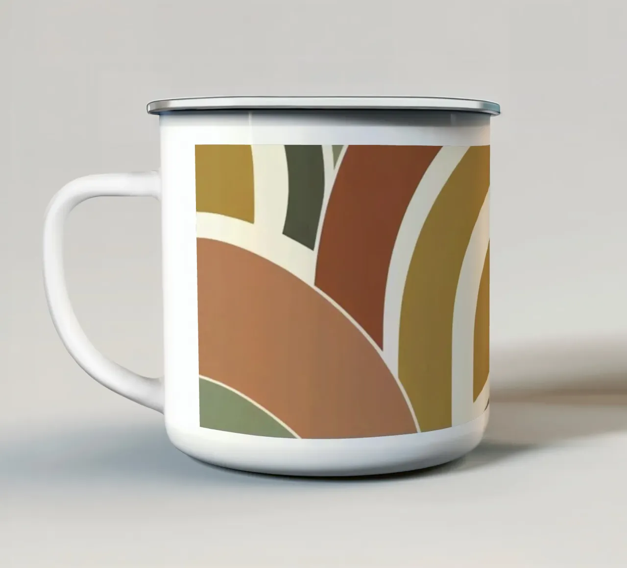 Abstract boog- en halve cirkelpatroon in aardetinten emaille mok van DesignDoodle