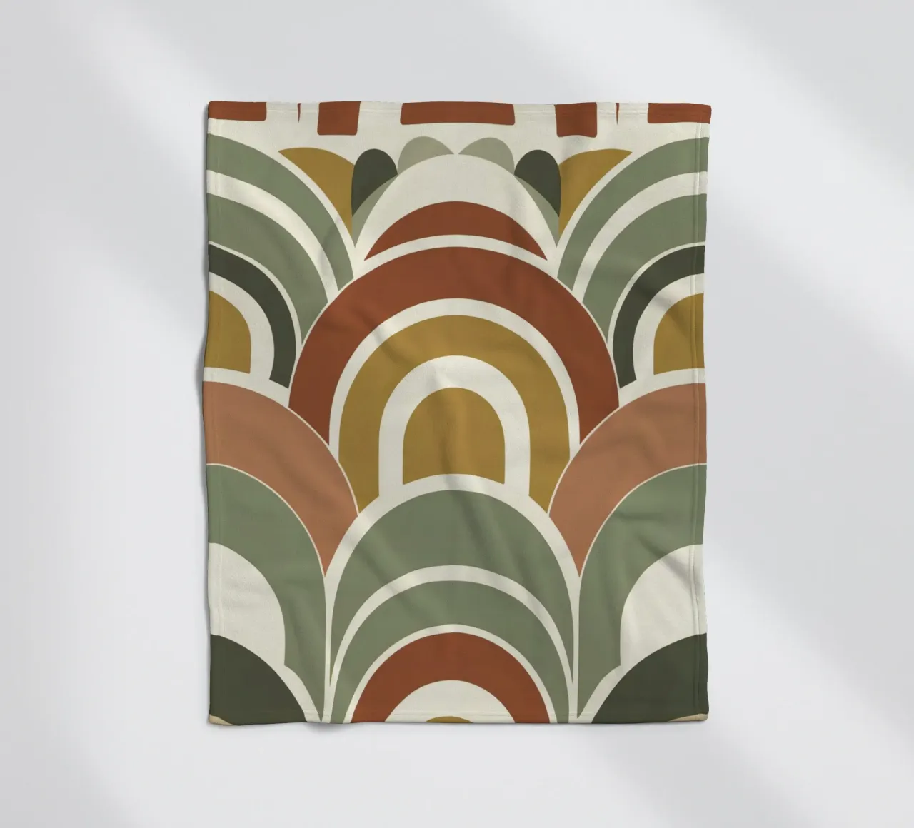 Abstract boog- en halve cirkelpatroon in aardetinten fleecedeken van DesignDoodle