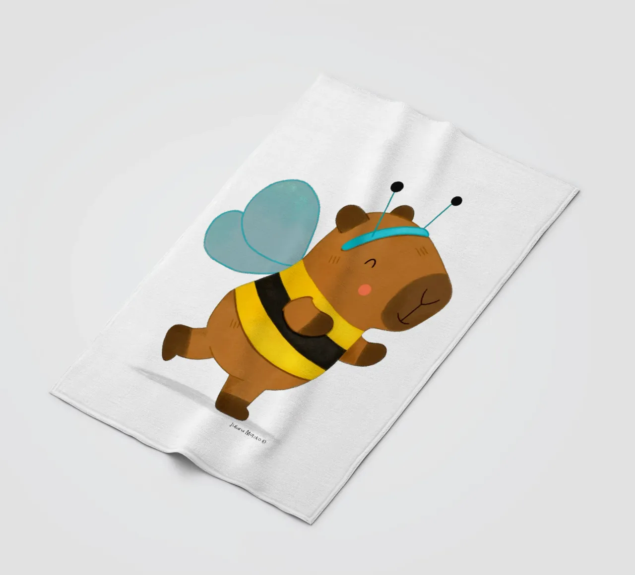 Capybara wearing a Bee Costume coperta in pile da julianamotzko