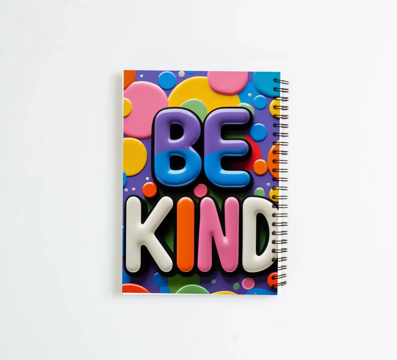 Testo BE KIND con forme colorate diario ad anelli da DesignDoodle