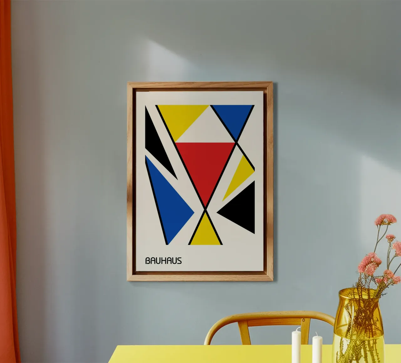 Bauhaus Dynamic Triangle Abstract Print | Primary Colors alu dibond de Grungeo