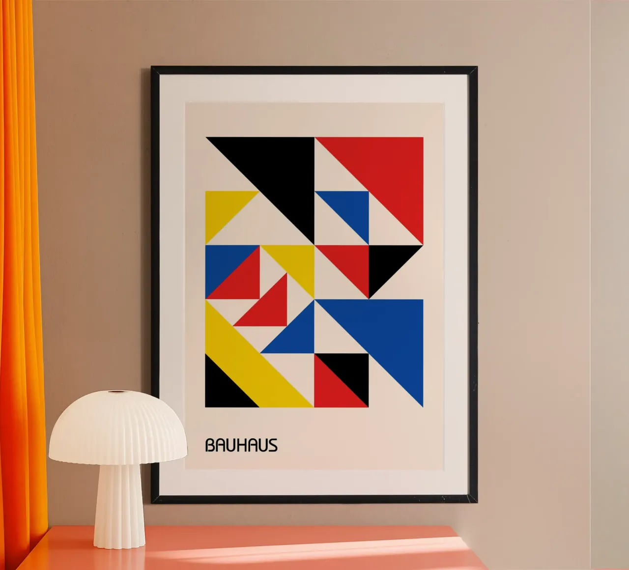 Bauhaus Primaire Driehoek Abstracte Print | Rood Blauw Geel hahnemühle van Grungeo