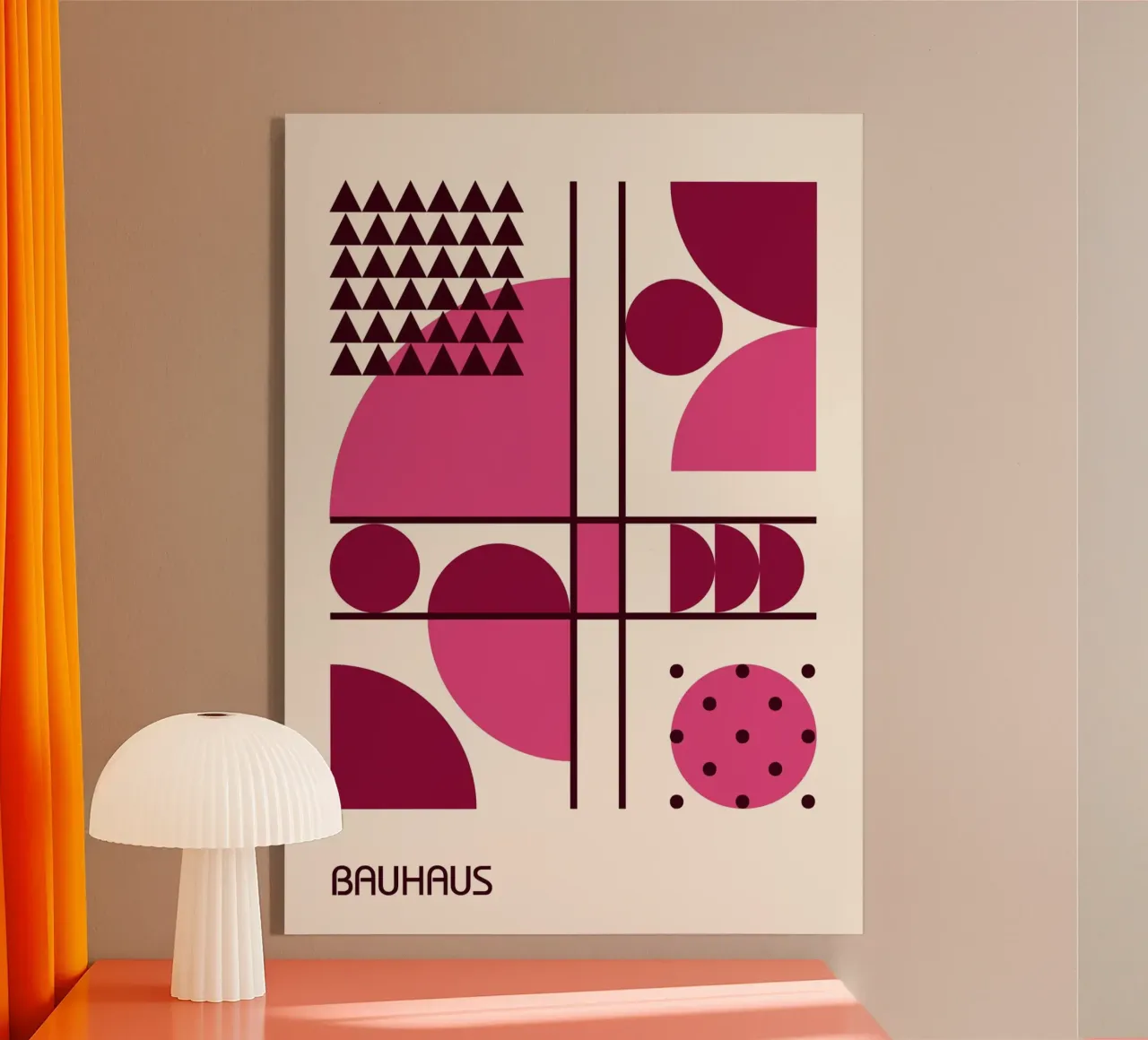 Forme geometriche astratte Bauhaus rosa e marrone plexiglass da Grungeo