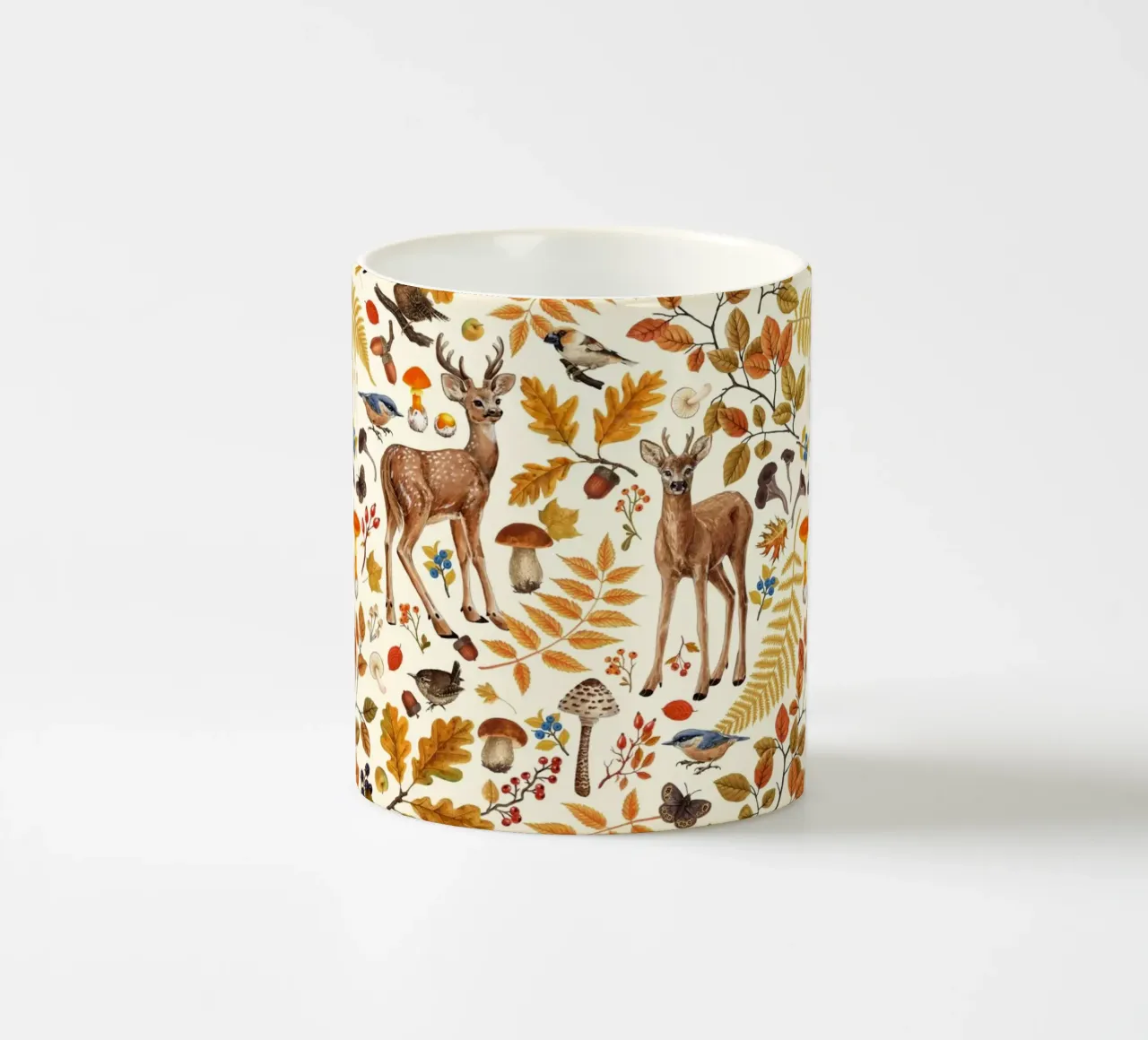 Herfstflora en -fauna op gebroken wit keramische mok van Painted Nature