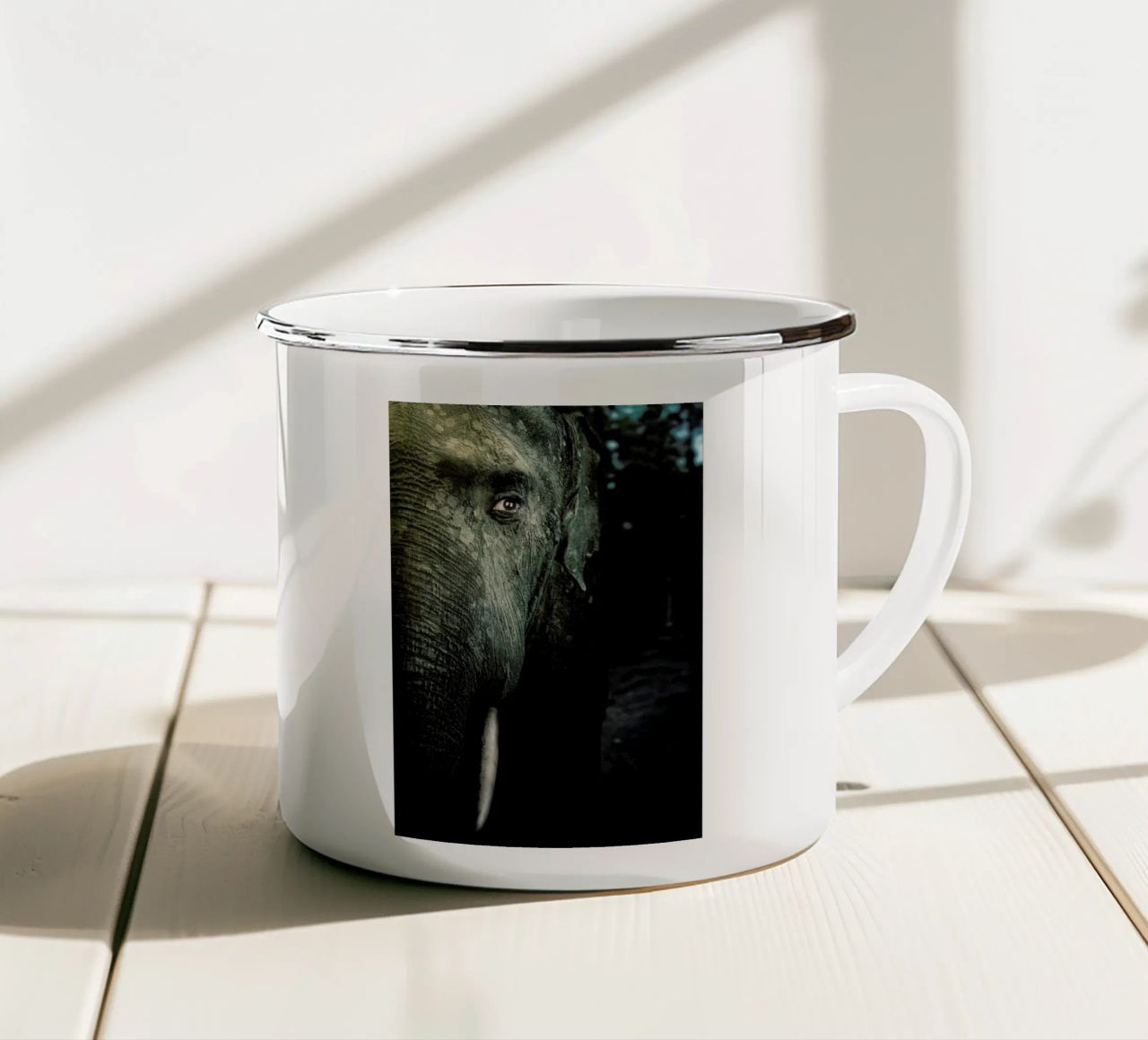 Wir sind Tiere - Elefant tazza in smalto da Tupho