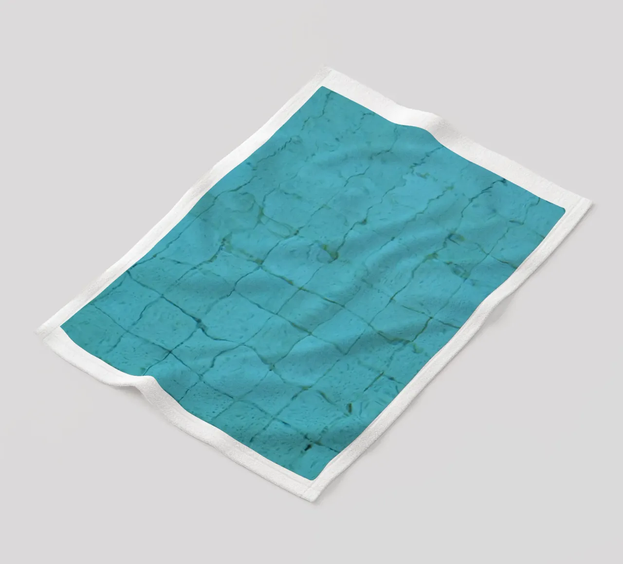 Increspature sulla superficie di una piscina coperta in pile da byrieneke