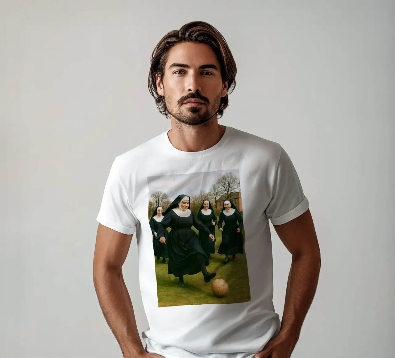 suora che gioca a calcio t-shirt da tamarind