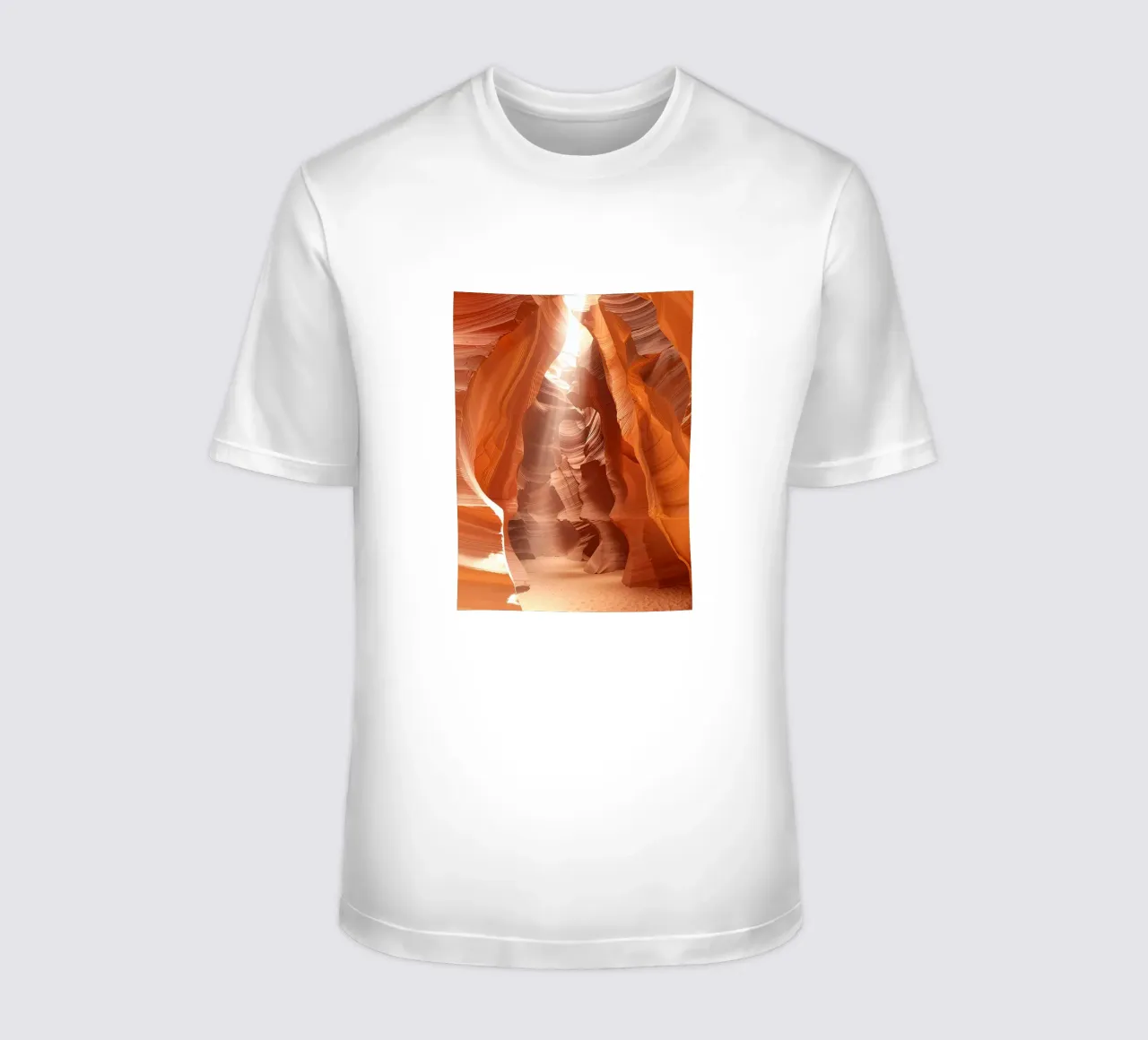 Strutture geometriche nell'Antelope Canyon in Arizona t-shirt da DiveDuke