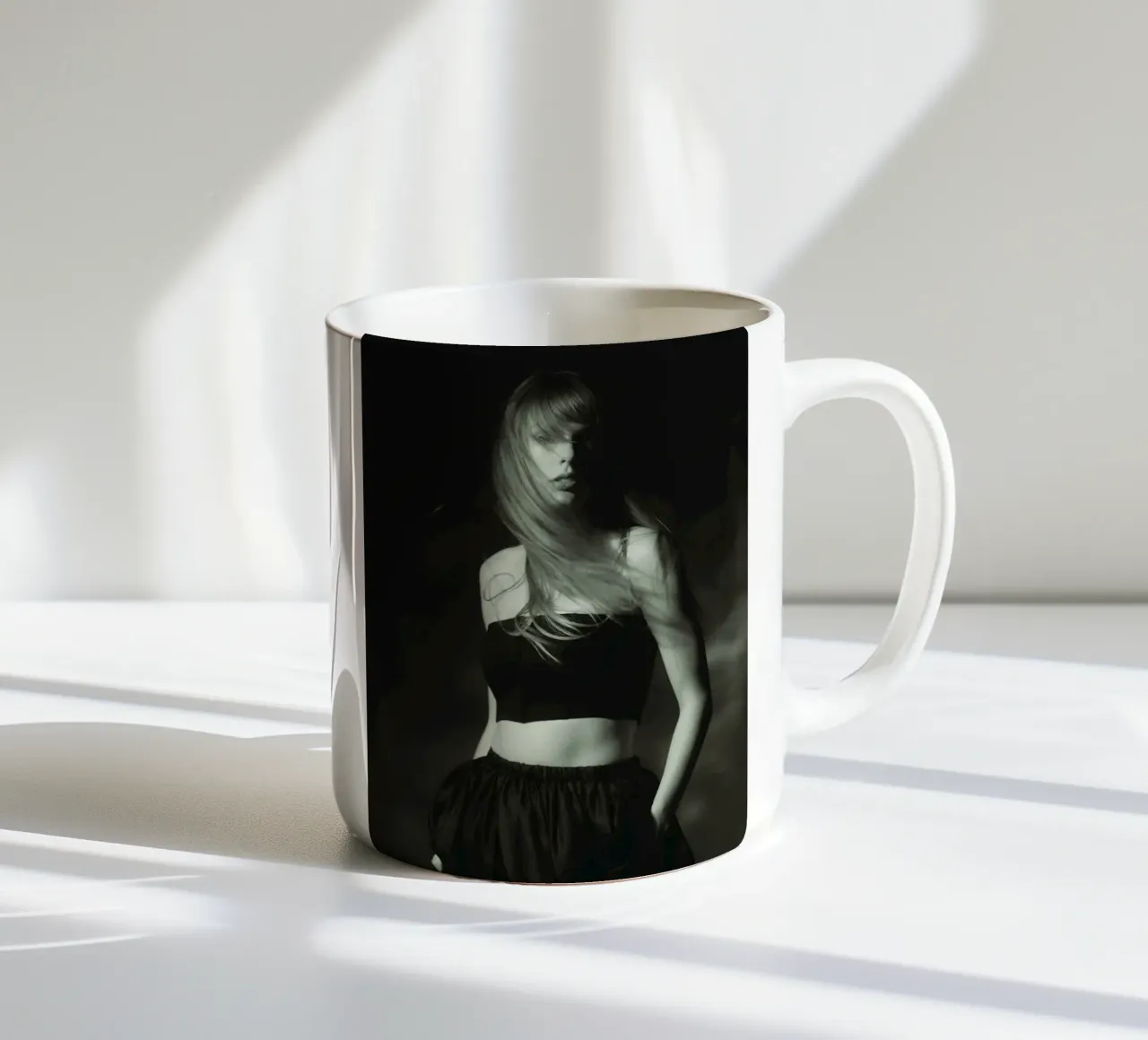 Poster di Taylor Swift attraverso gli anni tazza in ceramica da dfgtfdt