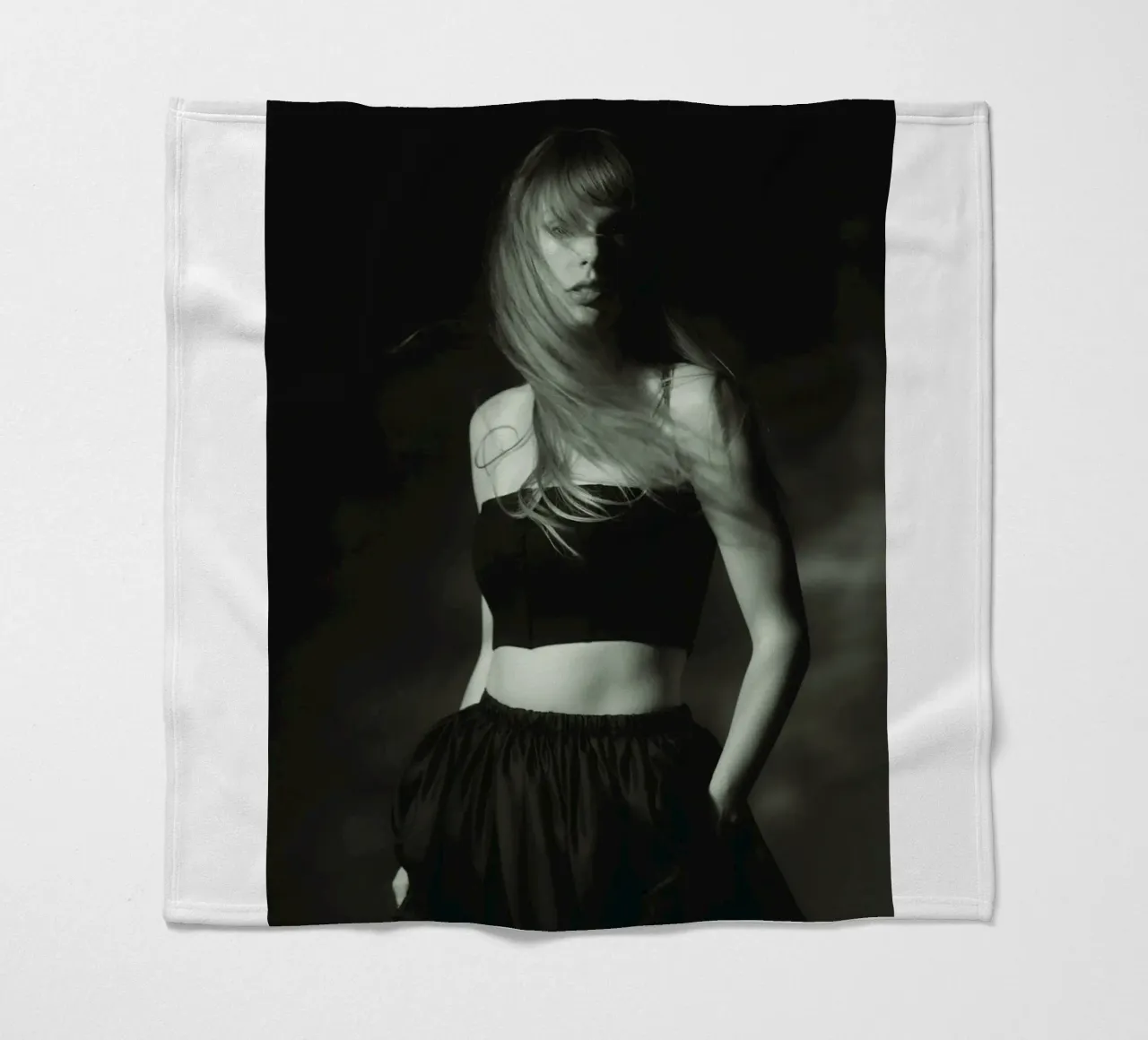 Poster di Taylor Swift attraverso gli anni coperta in pile da dfgtfdt