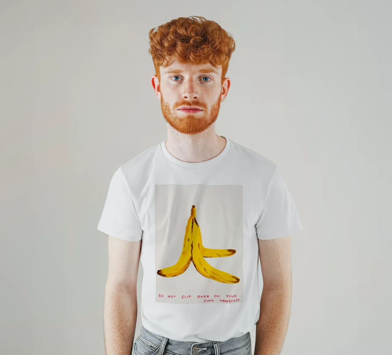 Do Not Slip Over David Shrigley Banana Skin Poster t-shirt da RANDER J