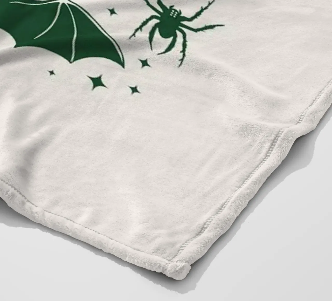 Amare chi non è amato coperta in pile da Eco Rebel Creative