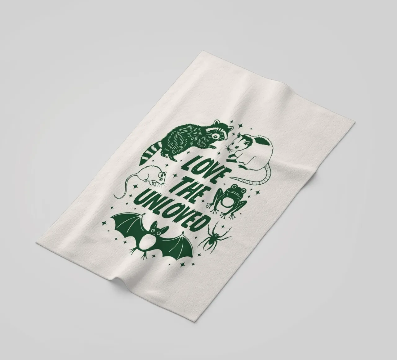 Amare chi non è amato telo mare da Eco Rebel Creative