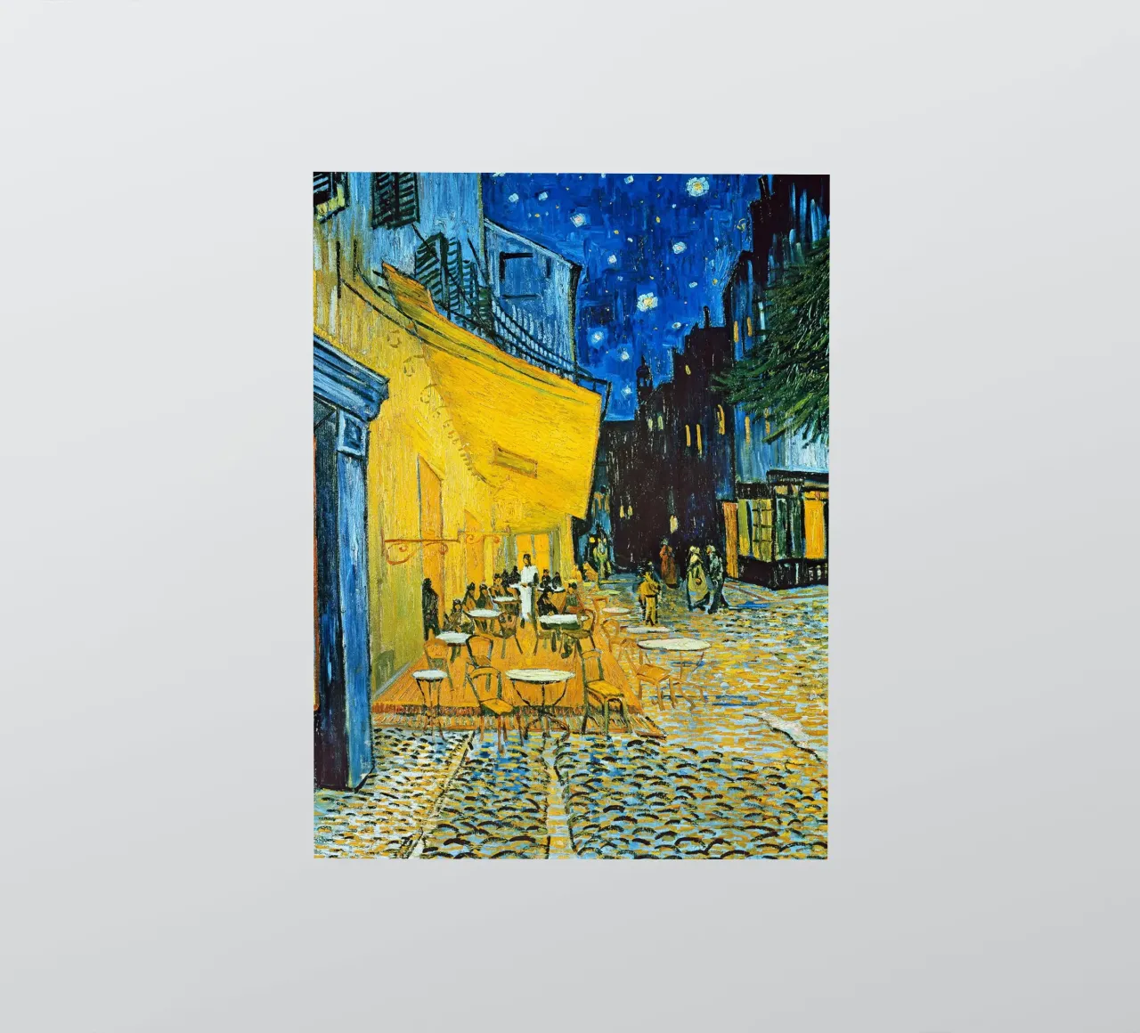 Terrazza di un caffè di notte (Place du Forum) di Vincent van G adesivo da Roy Terrell