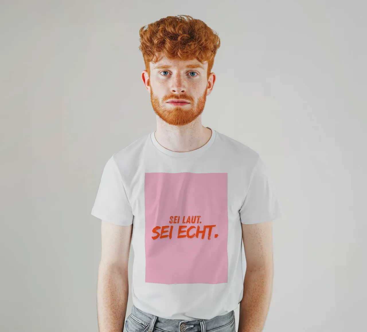 Sei laut. Sei echt. T-Shirt von DigiWunderwerk