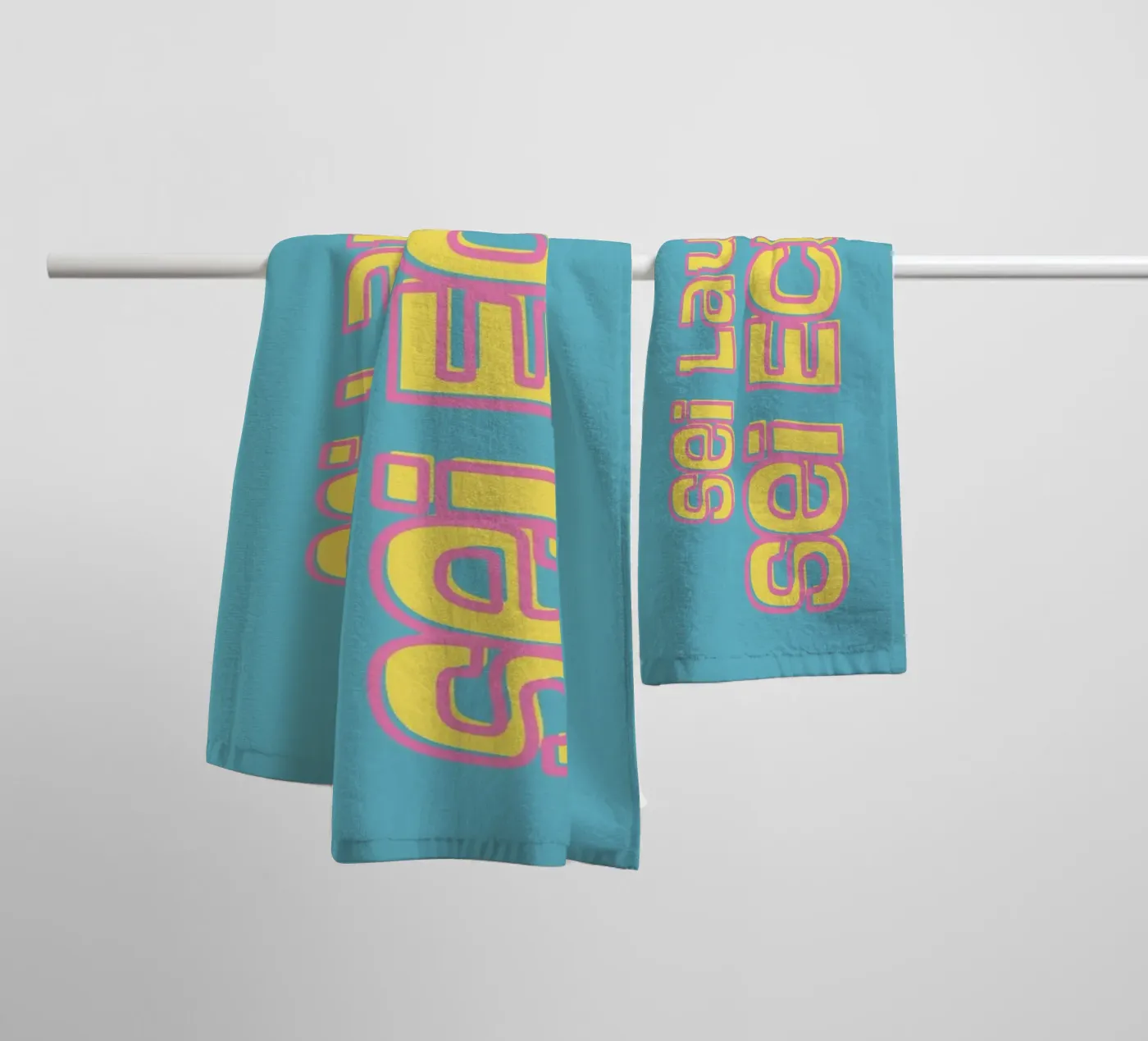 Sei laut. Sei echt. badhanddoek van DigiWunderwerk