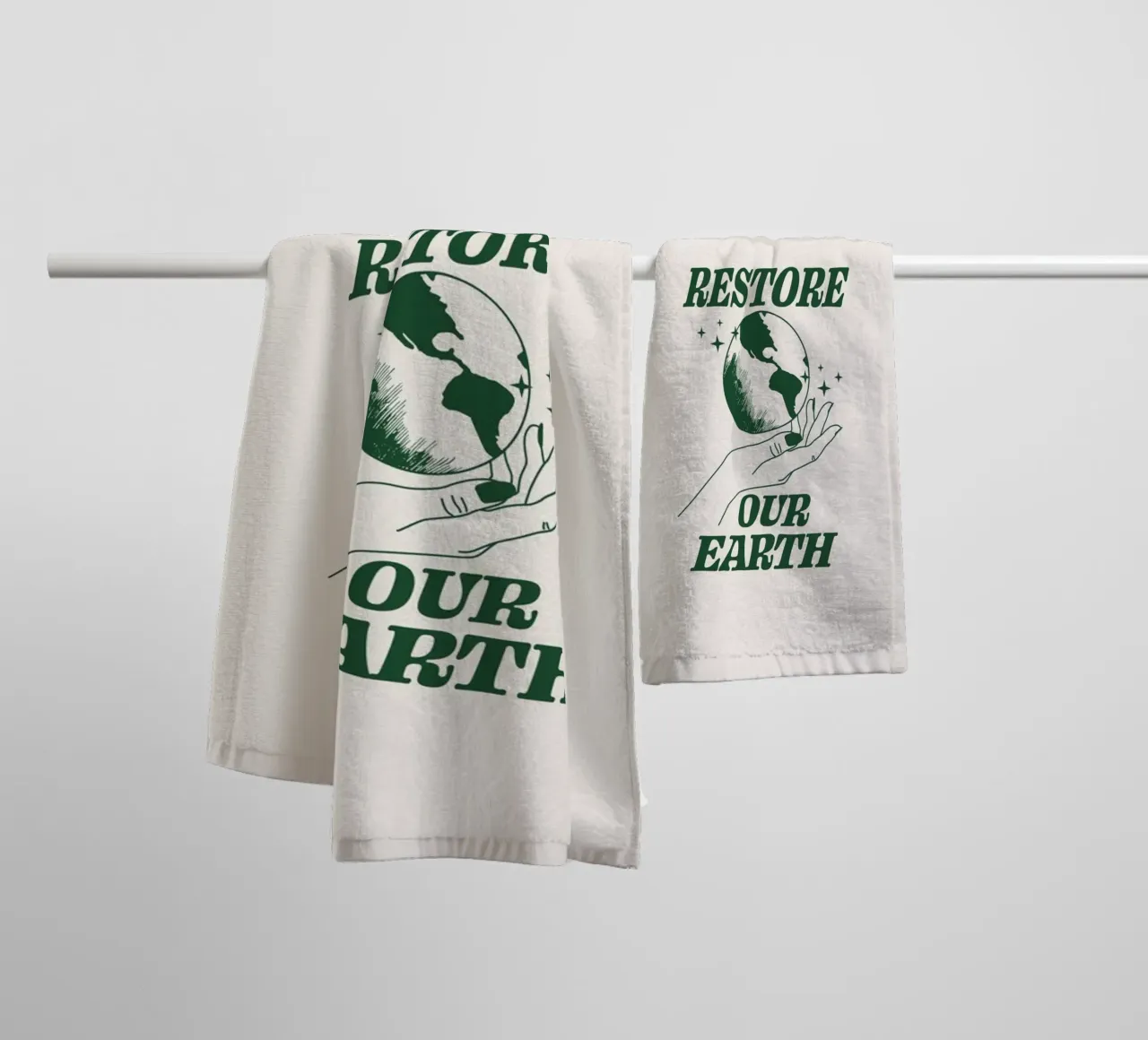 Herstel onze aarde badhanddoek van Eco Rebel Creative