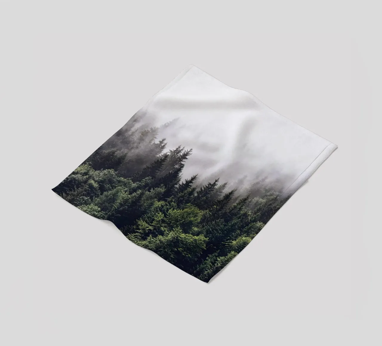 Nebbia della foresta coperta in pile da Isaac Murray