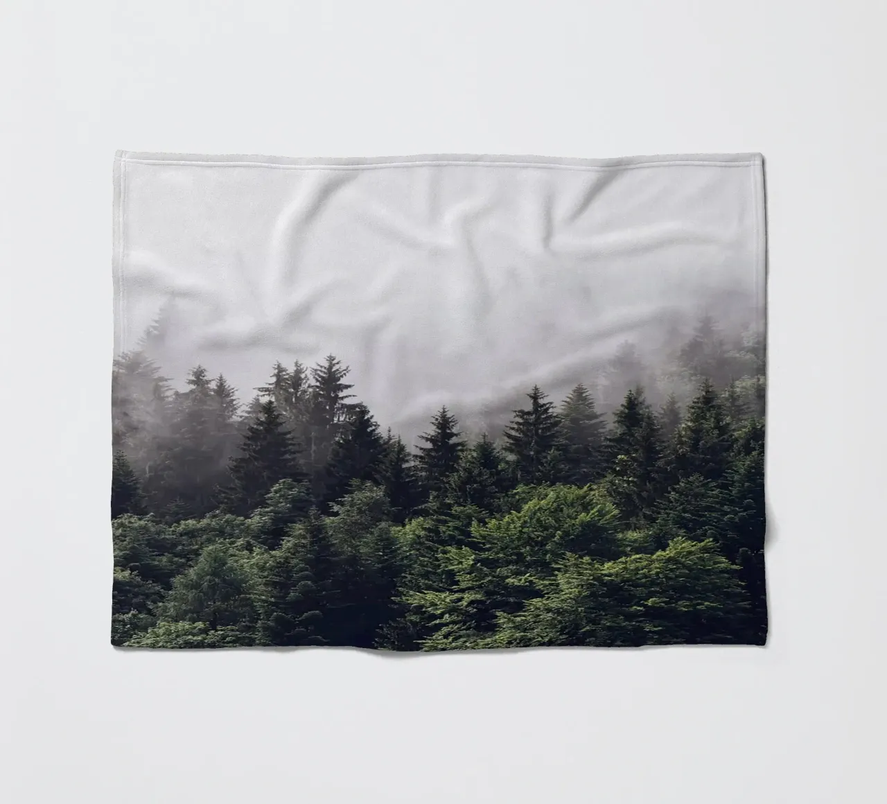 Nebbia della foresta coperta in pile da Isaac Murray