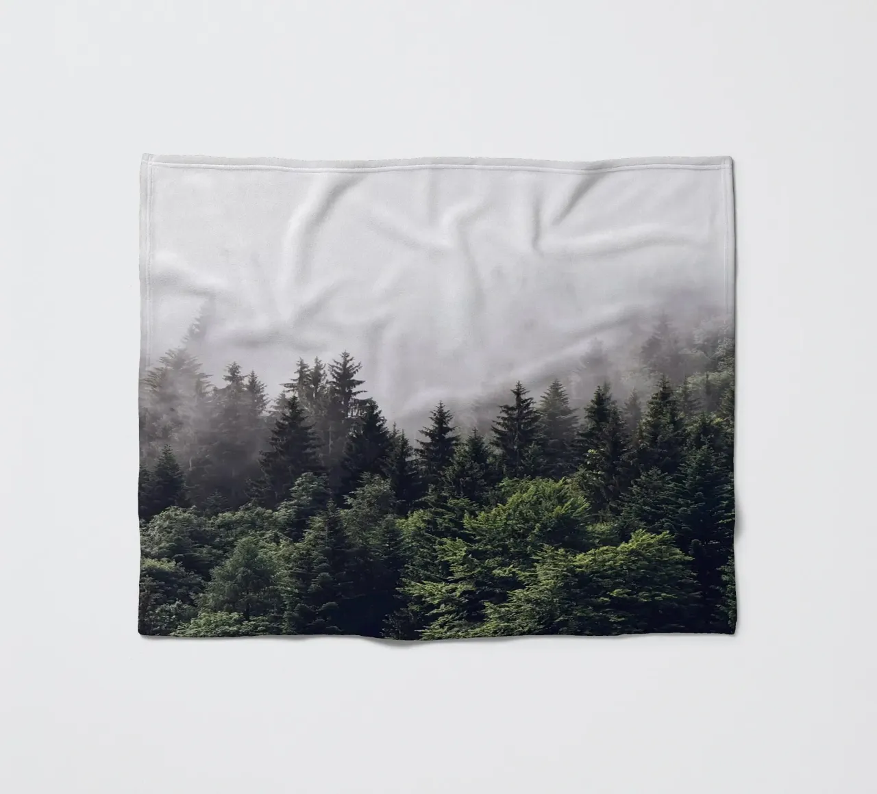 Nebbia della foresta coperta in pile da Isaac Murray