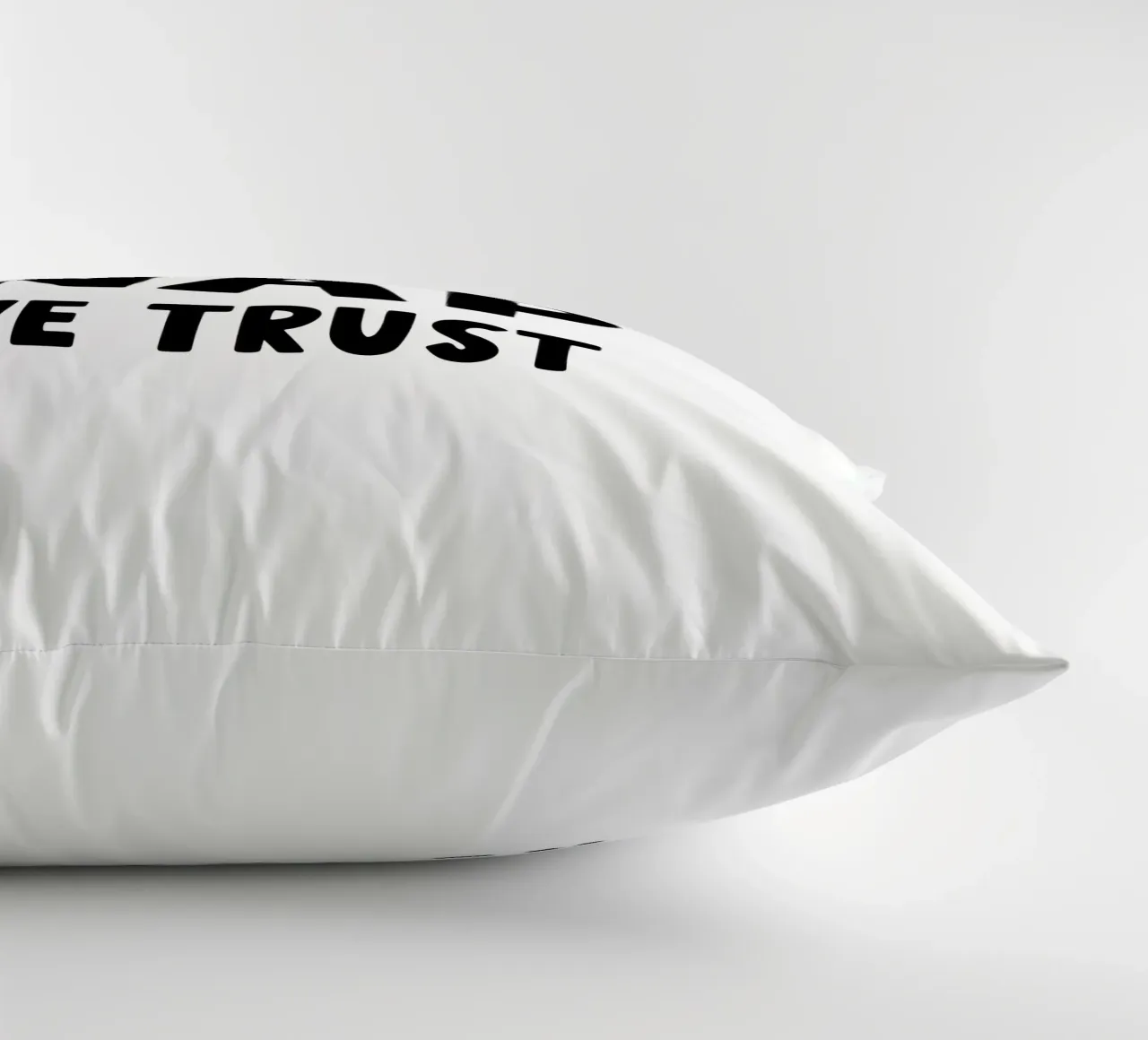 In Nap We Trust - Stampa artistica di Siesta Vibes in bianco e nero cuscino da Kathrin Woo Design