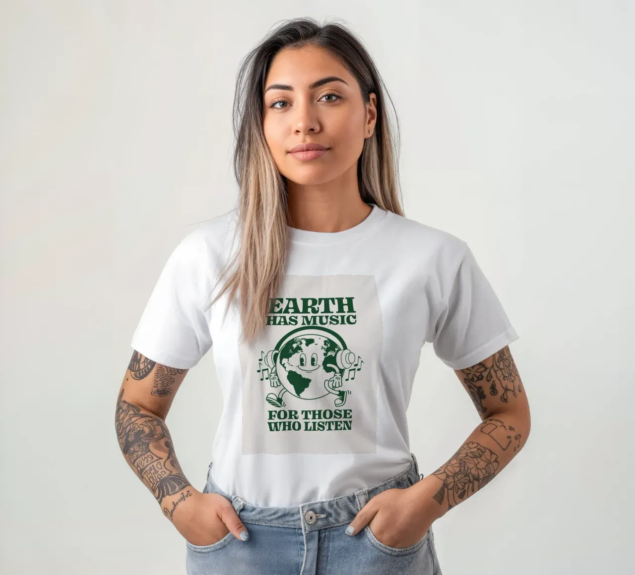 Discoteca silenziosa della Terra t-shirt da Eco Rebel Creative