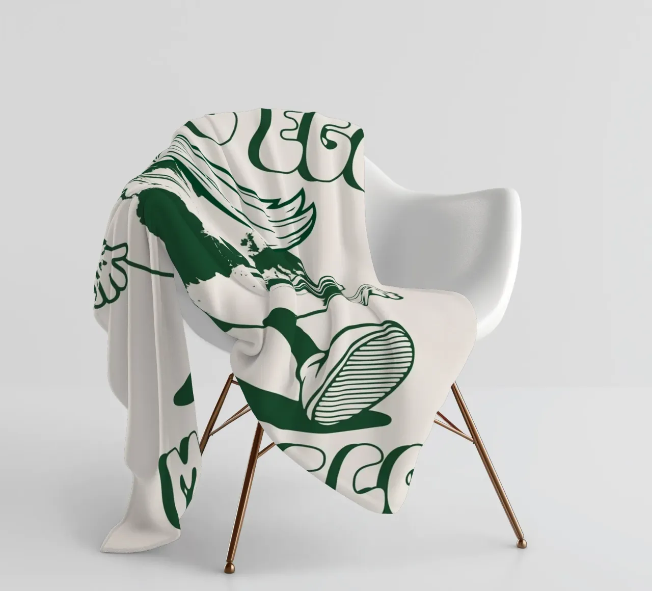 Meno Ego Più Eco coperta in pile da Eco Rebel Creative