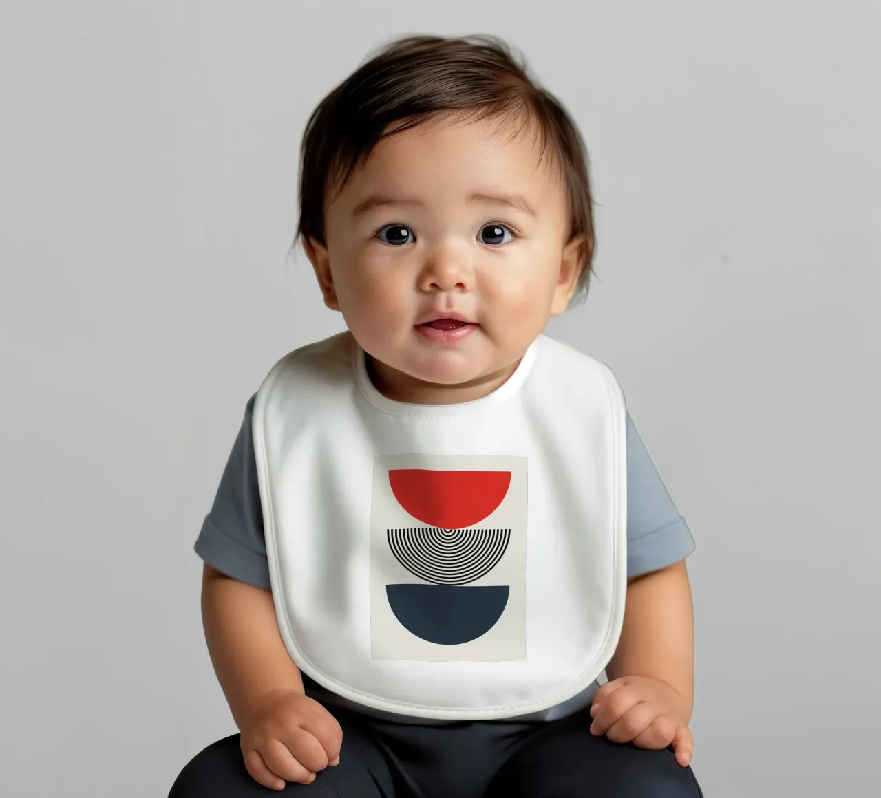 Minimalista bavaglino da Noah Bouchard