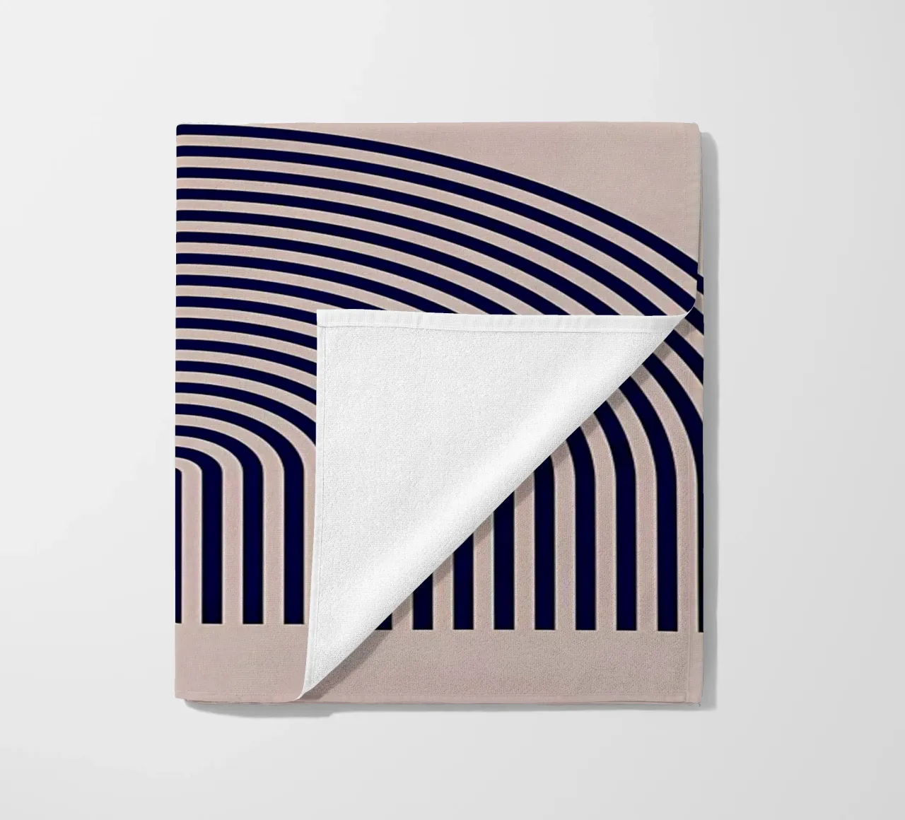 Minimalista telo mare da Noah Bouchard