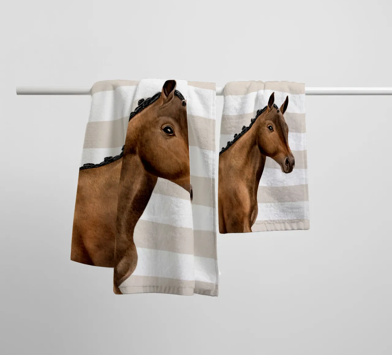 Trakehner Portrait asciugamano da bagno da Moonlit Illustrations