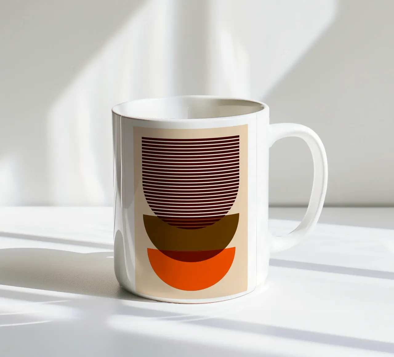 Minimalista tazza in ceramica da Noah Bouchard