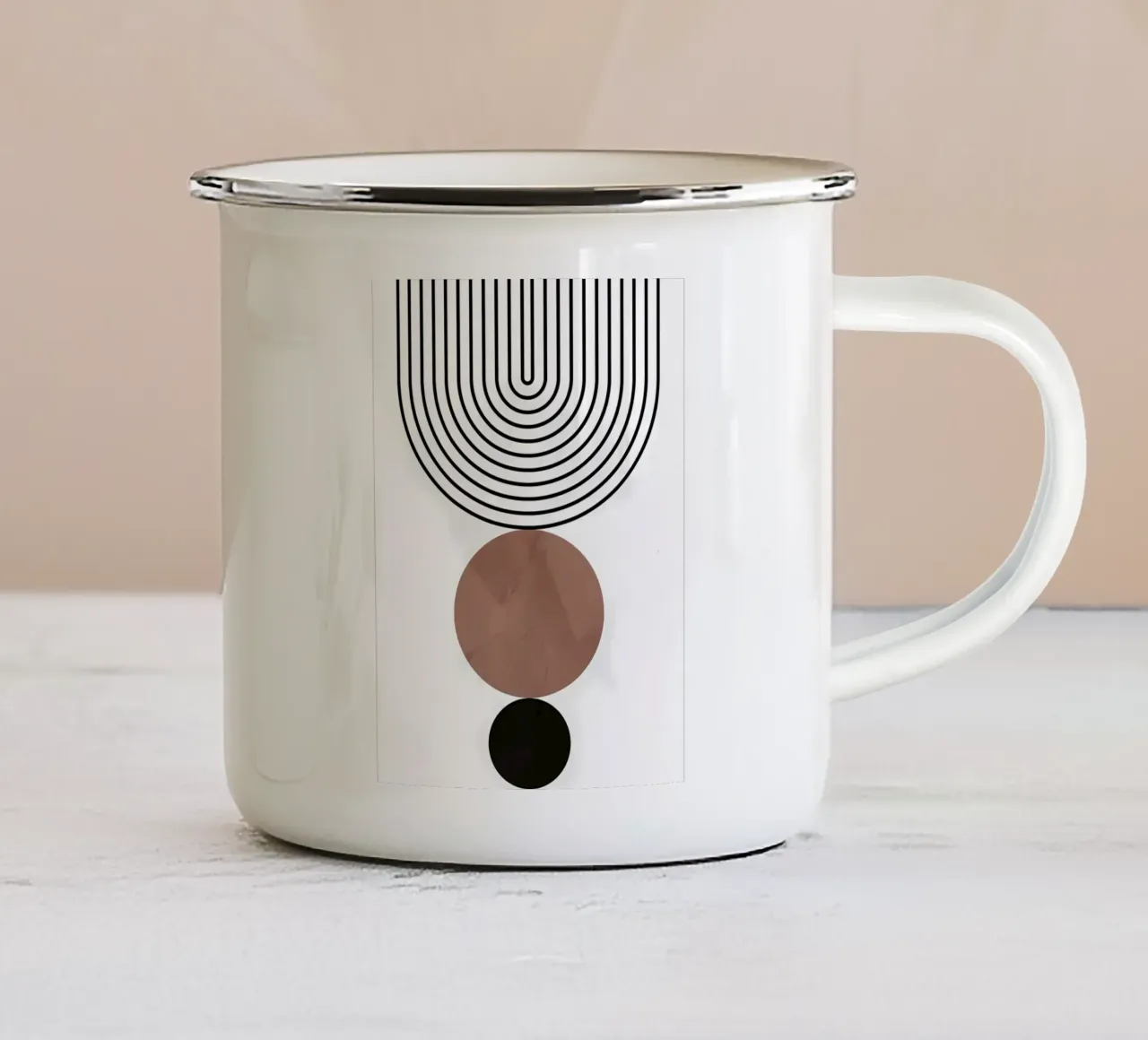 Minimalista tazza in smalto da Noah Bouchard