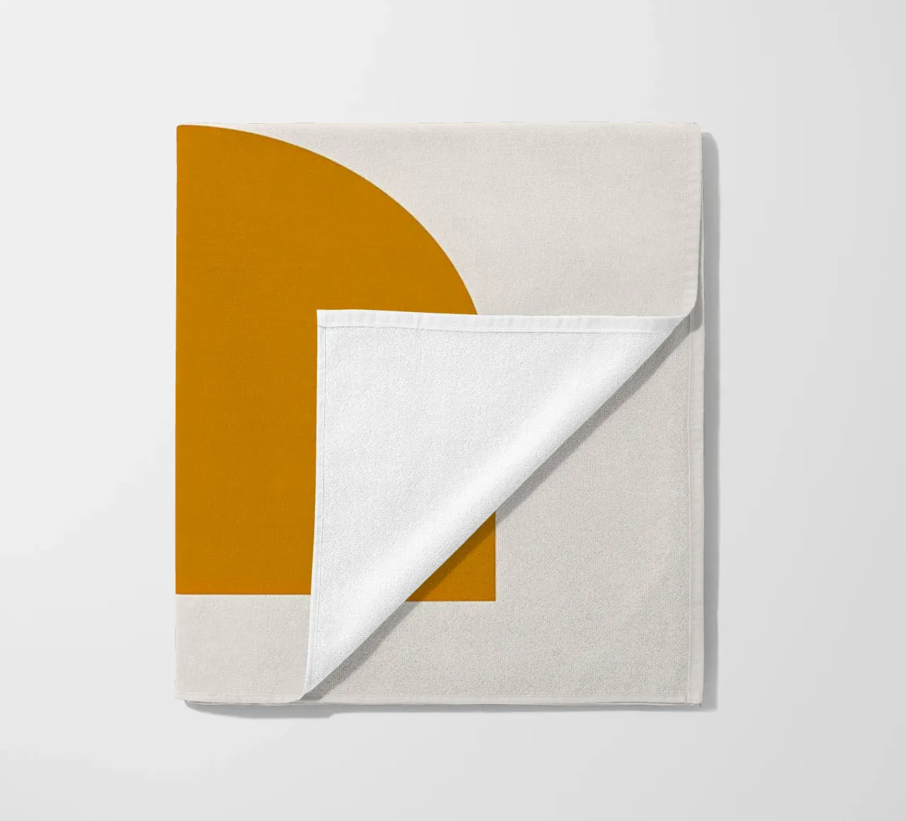 Minimalista telo mare da Noah Bouchard