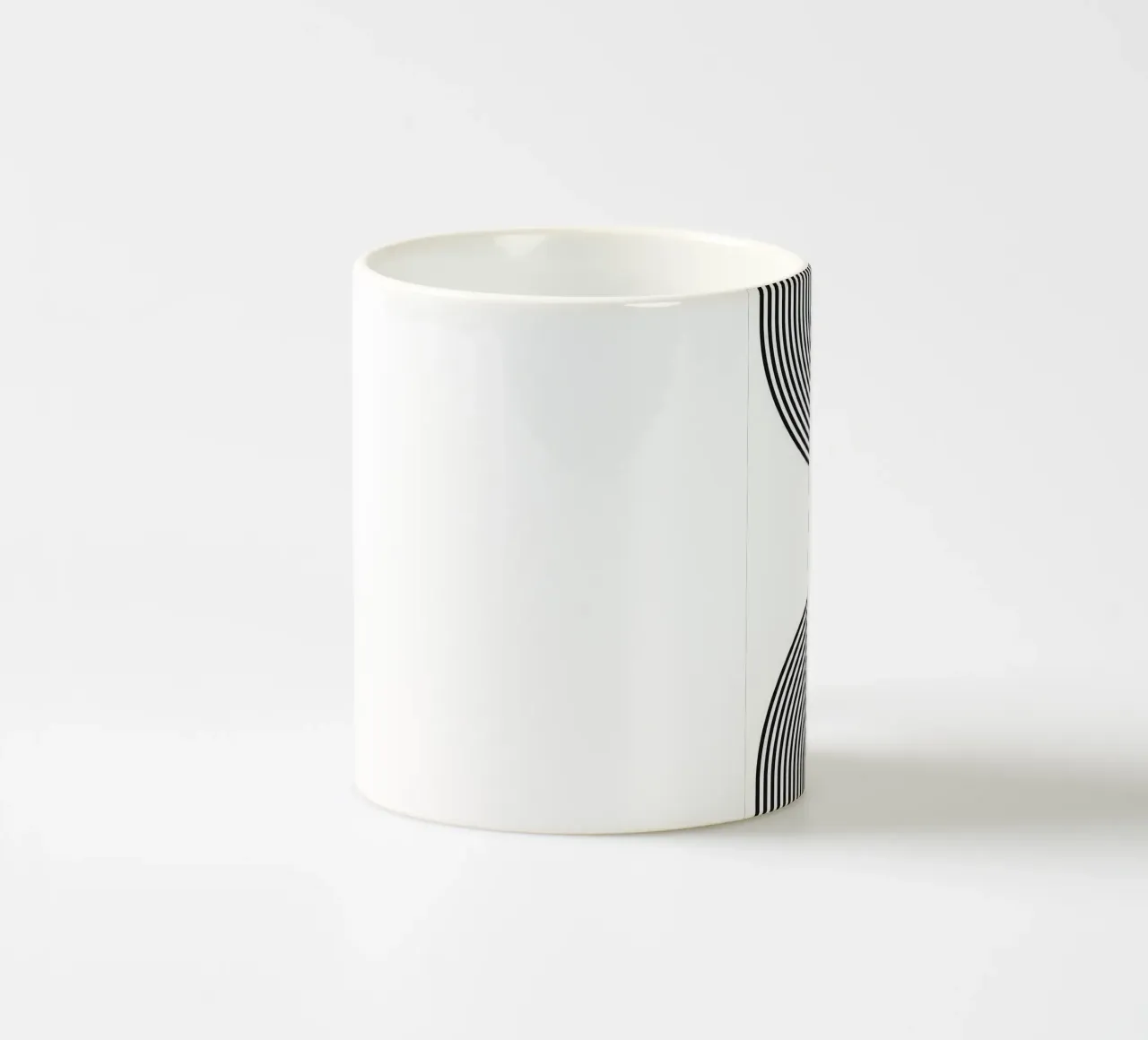 Minimalista tazza in ceramica da Noah Bouchard