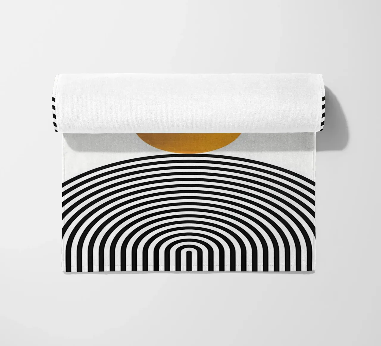Minimalista telo mare da Noah Bouchard