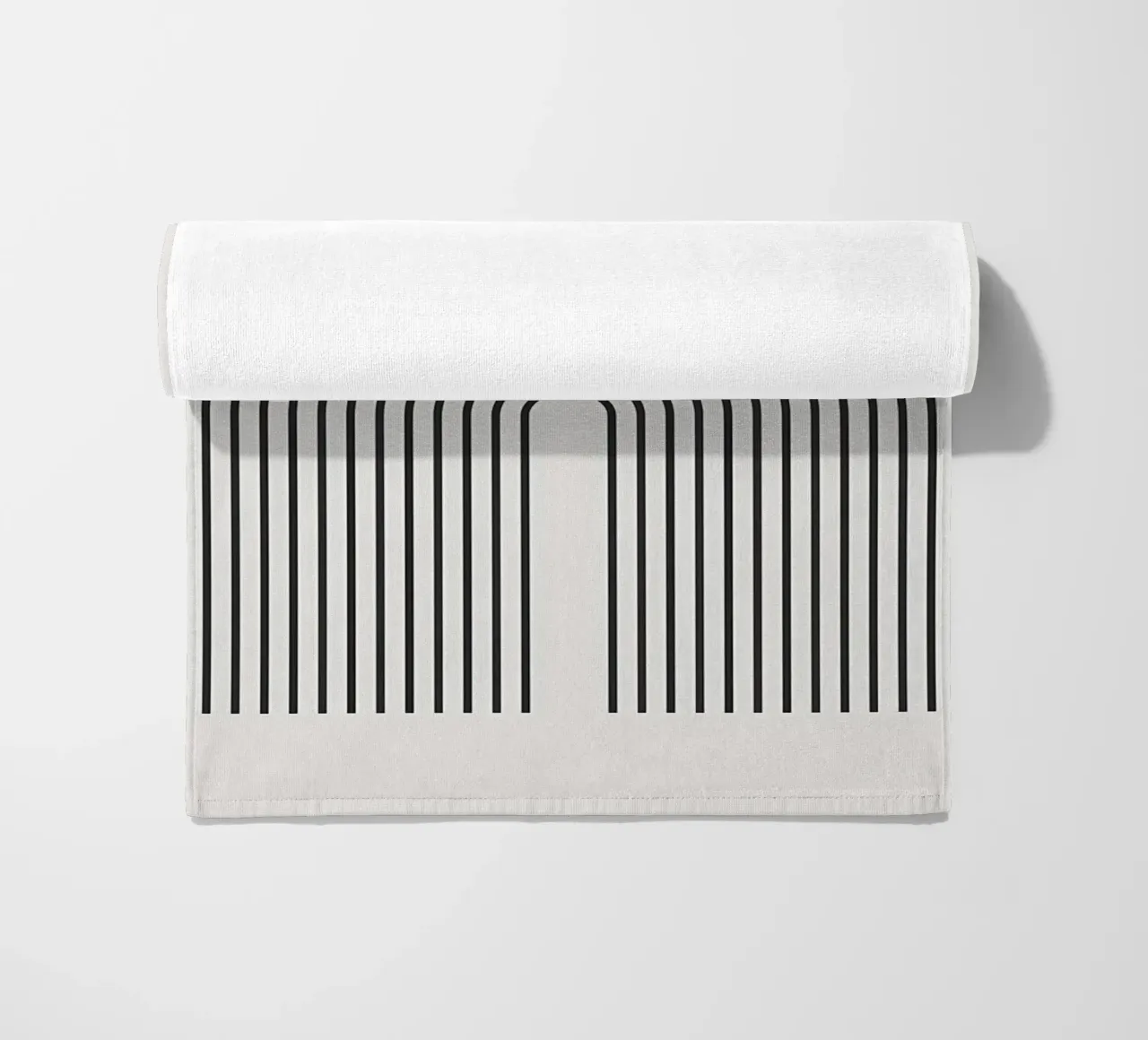 Minimalista telo mare da Noah Bouchard