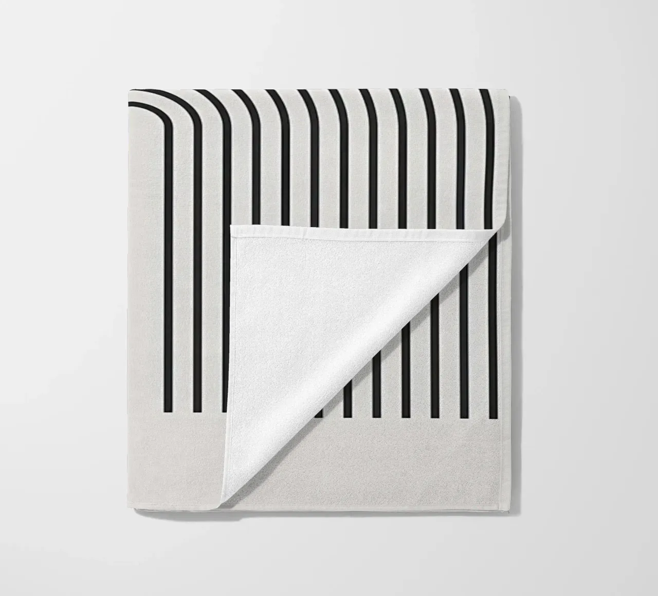 Minimalista telo mare da Noah Bouchard