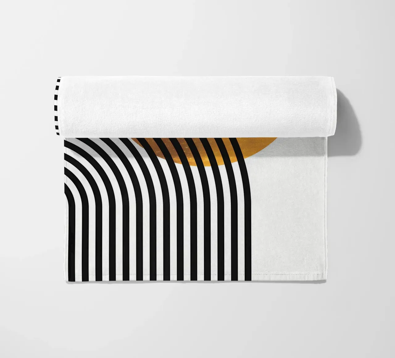 Minimalista telo mare da Noah Bouchard